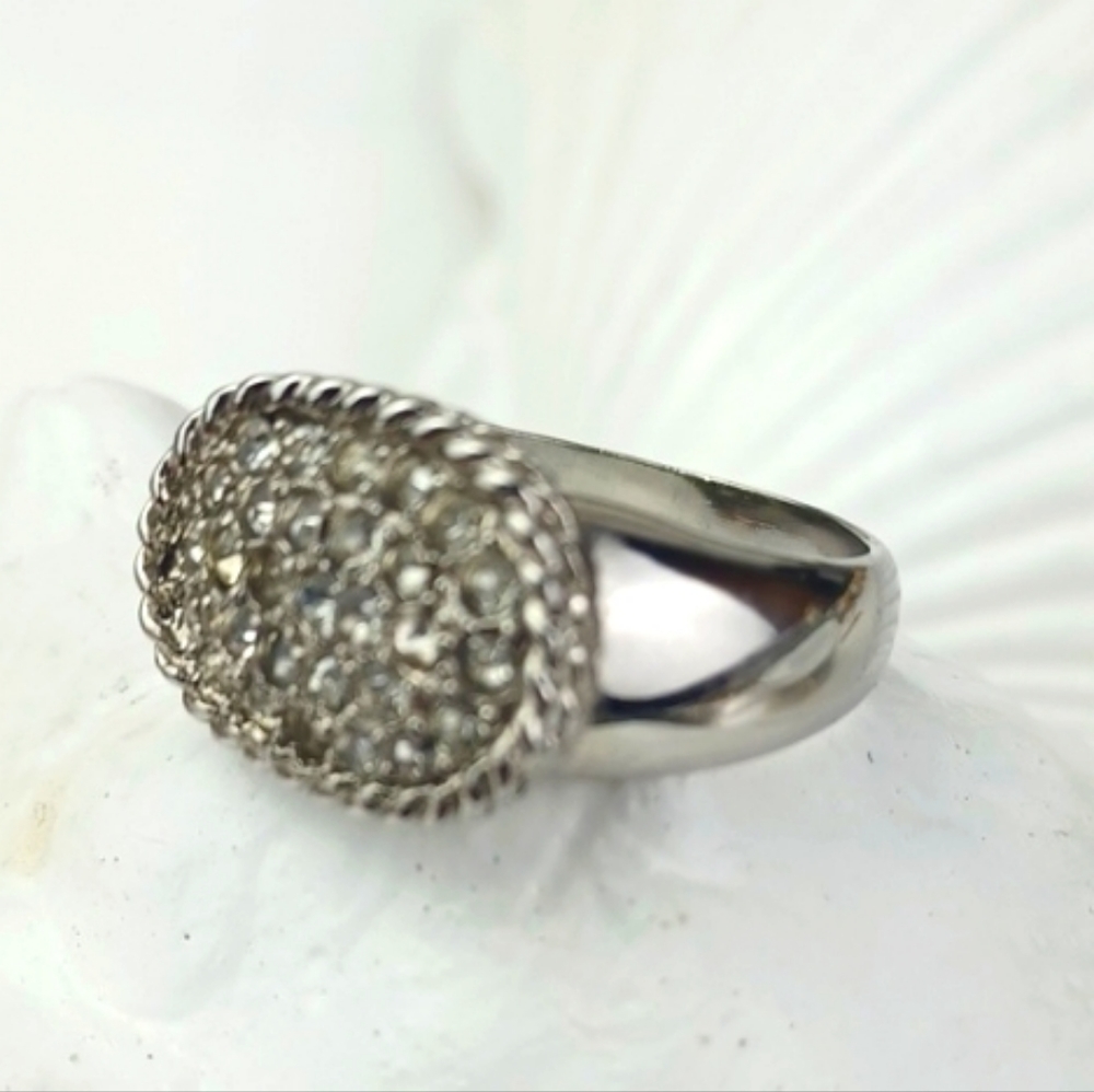 Silver Tone Rhinestone Paved Lux Look Sparkly Cocktail Ring SZ 9